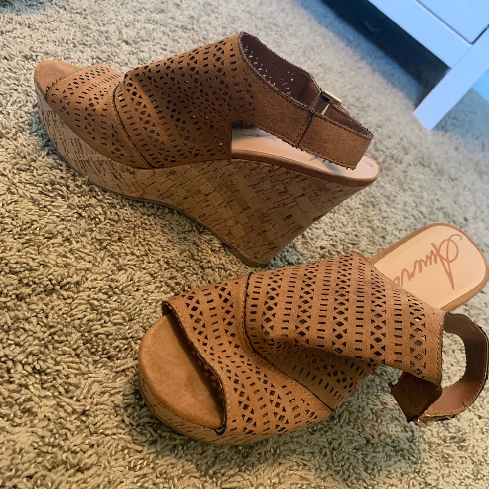 American Rag Heels - Picture 2 of 3